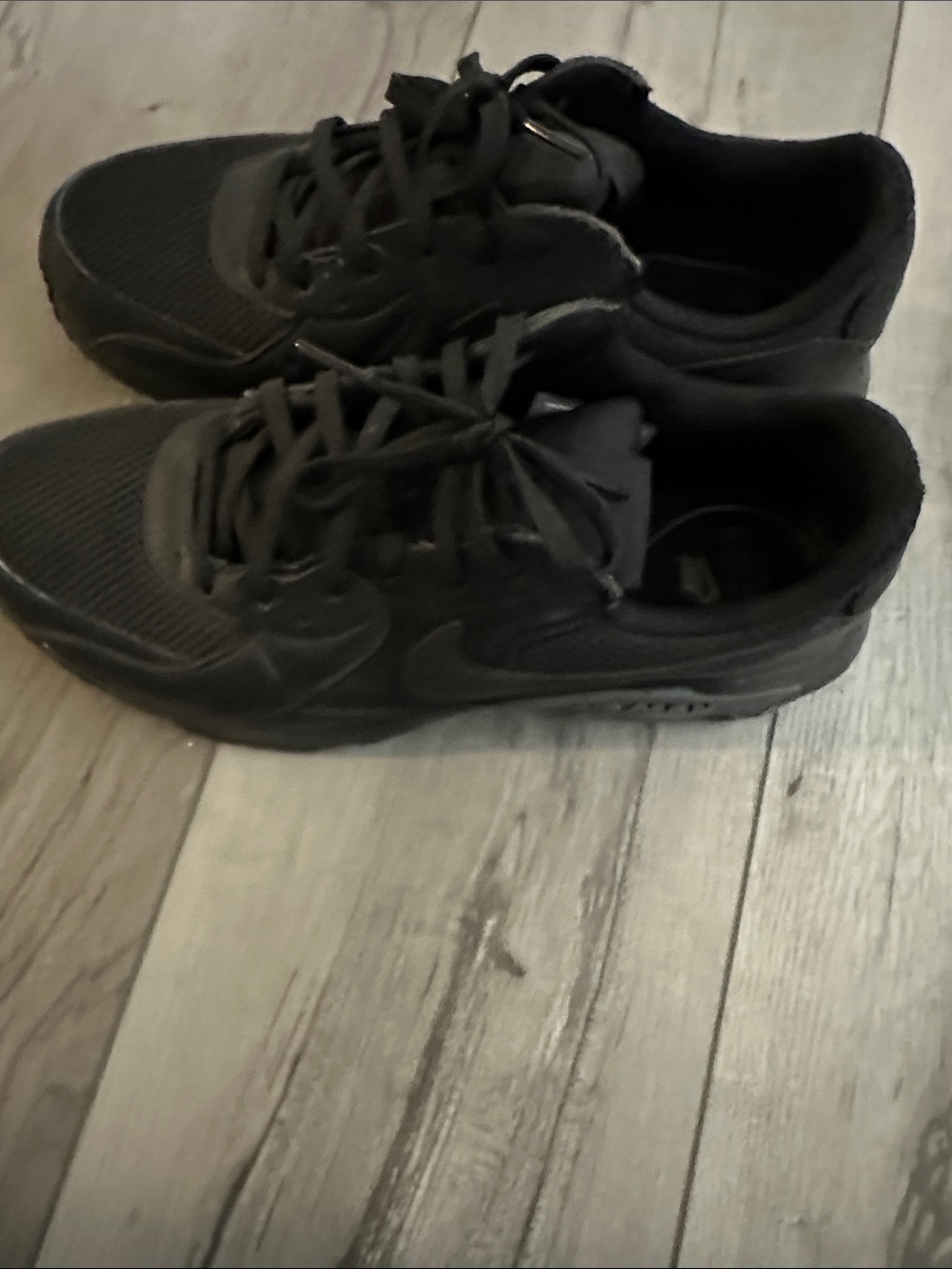 Nike Black Low-Top Athletic Sneakers